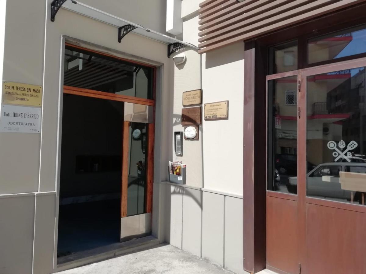 L'Angolo Xxiv Maggio Villa Lecce Exterior foto